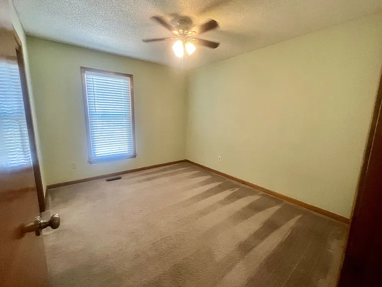 1100 NE Ball Dr — Photo 9