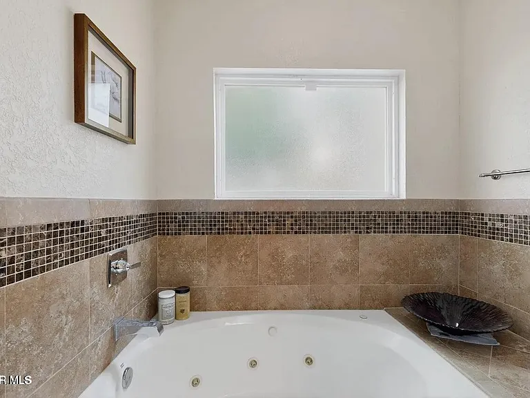 6909 Desert Canyon Dr — Photo 18
