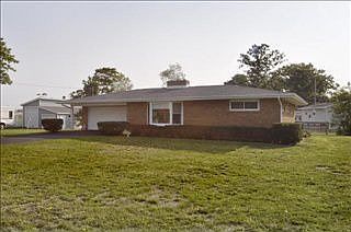 1st image of 147 Woodrow Ave S