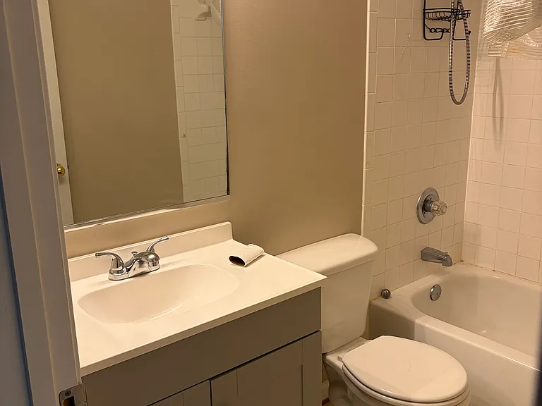 320 Roff Point Dr — Photo 4