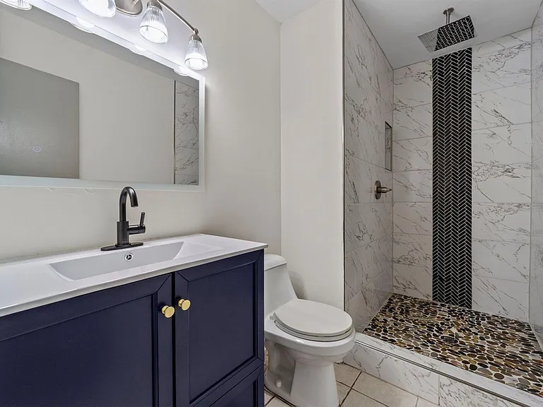 1304 Buckingham Rd — Photo 23