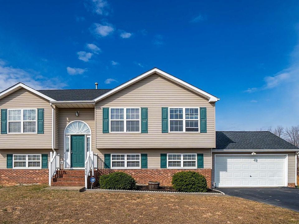 1st image of 11908 Wales Dr