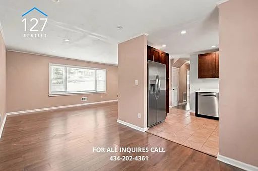 13 Avondale Dr — Photo 3