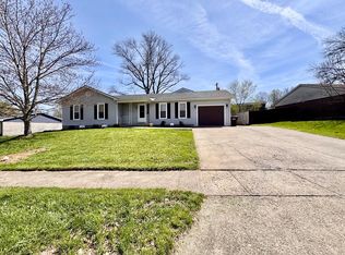 2220 Redbud Ln, Paris, KY 40361