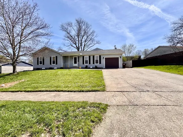 2220 Redbud Ln, Paris, KY 40361
