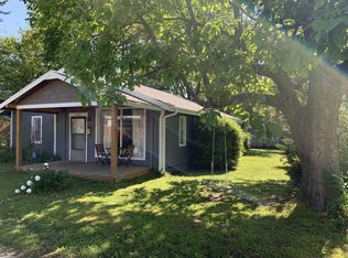 505 S Madison St, Siloam Springs, AR 72761