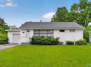 109 Cascade Dr, Belleville, IL 62223
