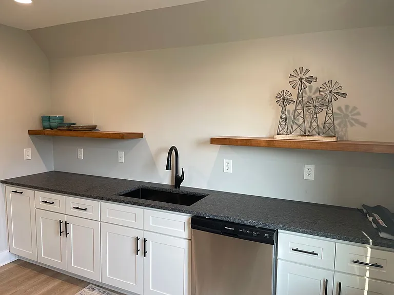 3656 Windy Point Rd SW — Photo 51