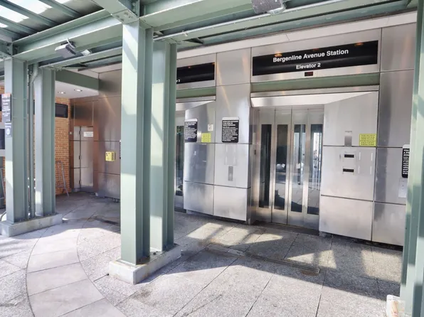 4901 Murphy Place image 17 of 18