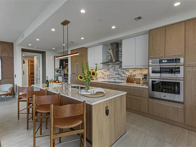 275 1st Ave S #1701 — Photo 37