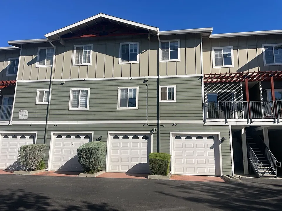 1818 Moore Blvd #214