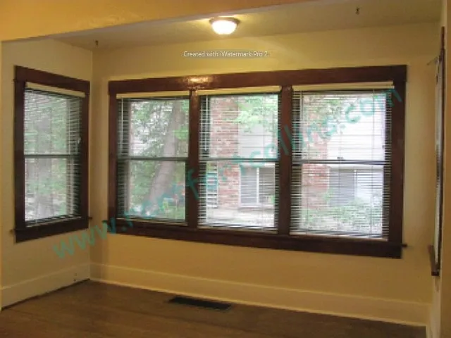 515 S Meldrum St — Photo 17