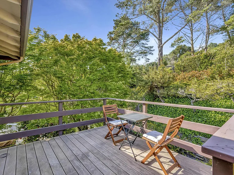 Upper back deck