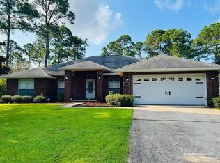 7013 Leisure St, Navarre, FL 32566