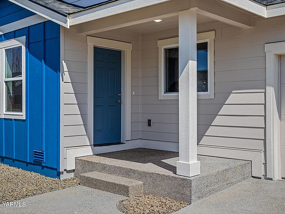 5th image of 302 N Aspen St Lot 56