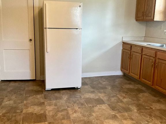 5th image of 219-221 N Pine St #1B-1BA