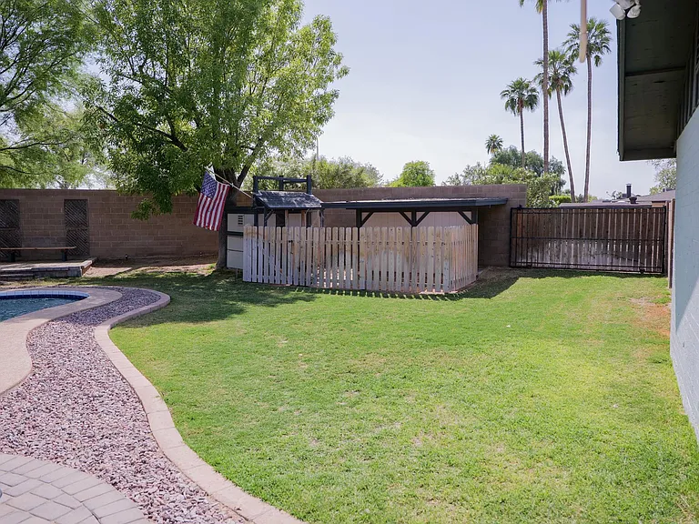 1905 E Pegasus Dr — Photo 15