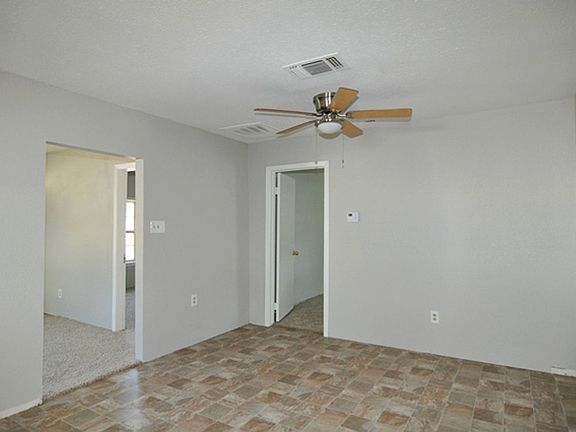 4th image of 8337 Sussex St