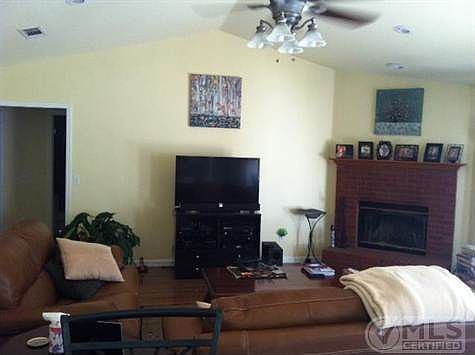 4th image of 289 Frances Dr #50