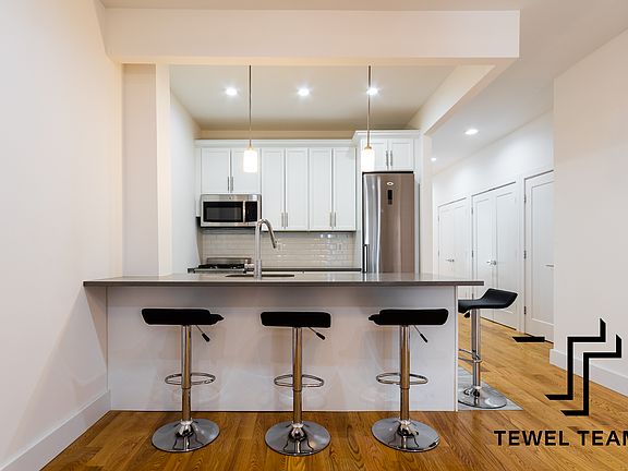 4th image of 2285 Adam C Powell Blvd #3N