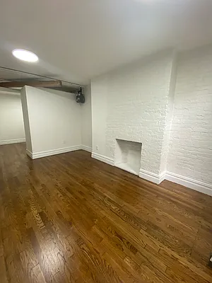 Rented by Sassouni Management | media 21