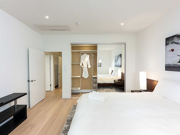 4th image of 1818 Thayer Ave APT 204