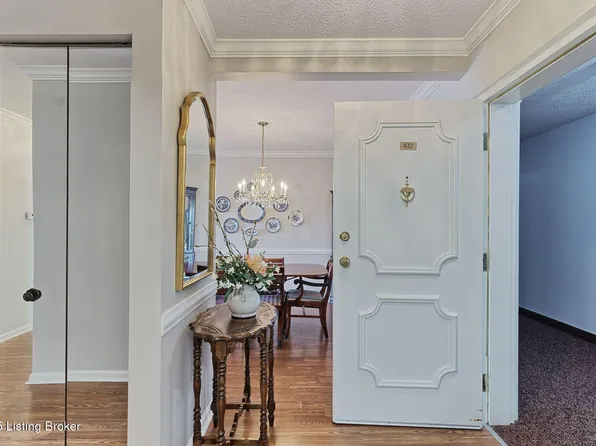 3030 Breckenridge Ln APT 432, Louisville, KY 40220