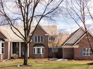 W304N2978 Hawksnest Ct, Pewaukee, WI 53072
