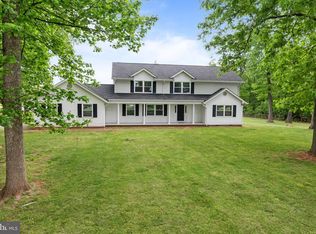 43118 Evans Pond Rd, Leesburg, VA 20176