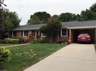2806 New Hanover Dr, Greensboro, NC 27408