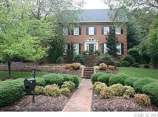 7415 Saint Clair Dr, Charlotte, NC 28270