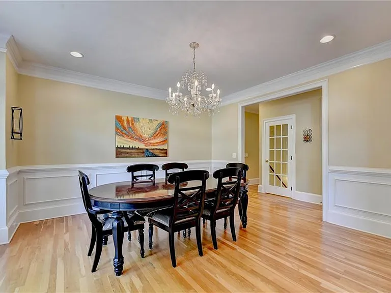 10370 Sugar Crest Ave — Photo 2