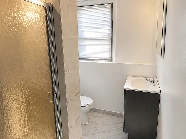 18149 Ravisloe Ter — Photo 12