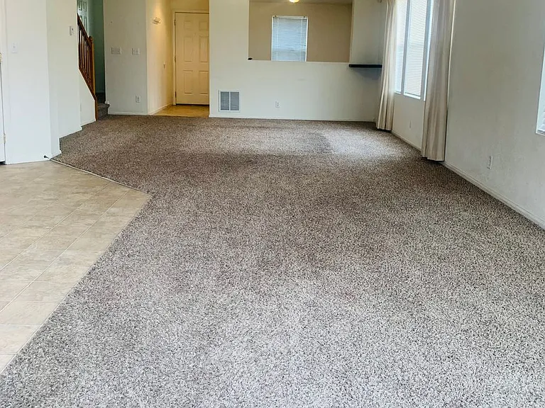 18915 E 57th Pl — Photo 3