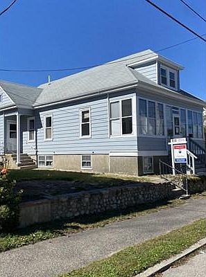 2nd image of 107 Stephen St