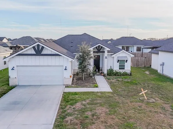 213 Janet Cir N, La Feria, TX 78559