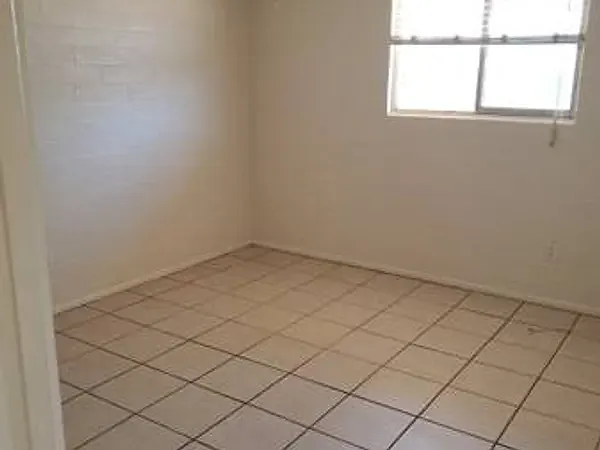 Walnut Grove Apartments — Photo 12