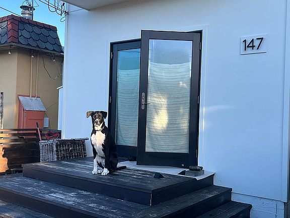 3rd image of 147 Salada Ave
