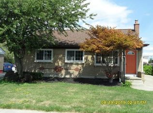 160 Seminole Pkwy, Cheektowaga, NY 14225