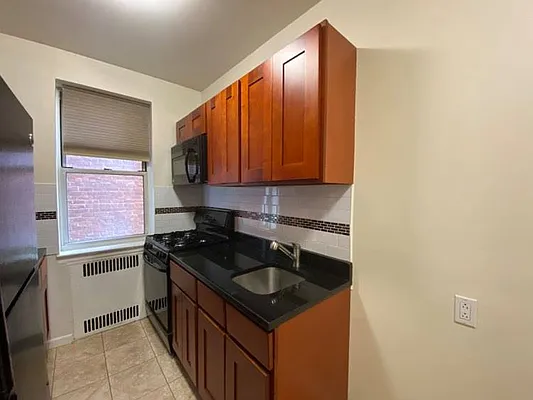 Rented by Oxford Property Group | media 11