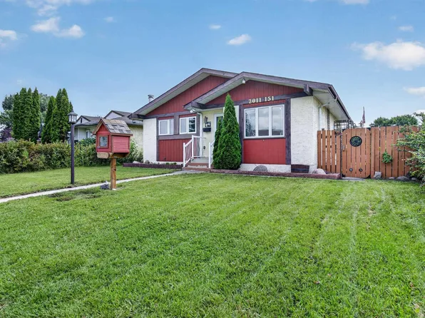 2011 151st Ave NW, Edmonton, AB T5Y 1W1