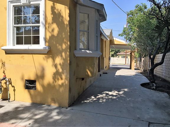 2nd image of 12947 Borden Ave
