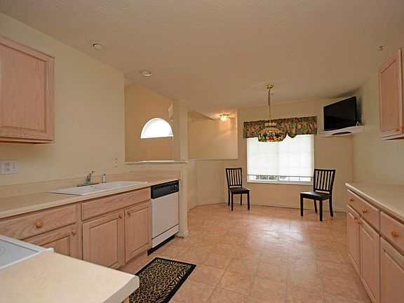 5th image of 4089 Fieldsedge Dr