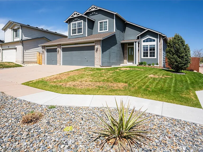 5915 Pioneer Mesa Dr — Photo 3