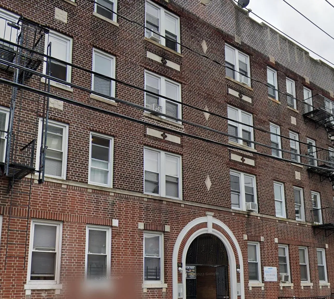 Waldo Apartments — Photo 1