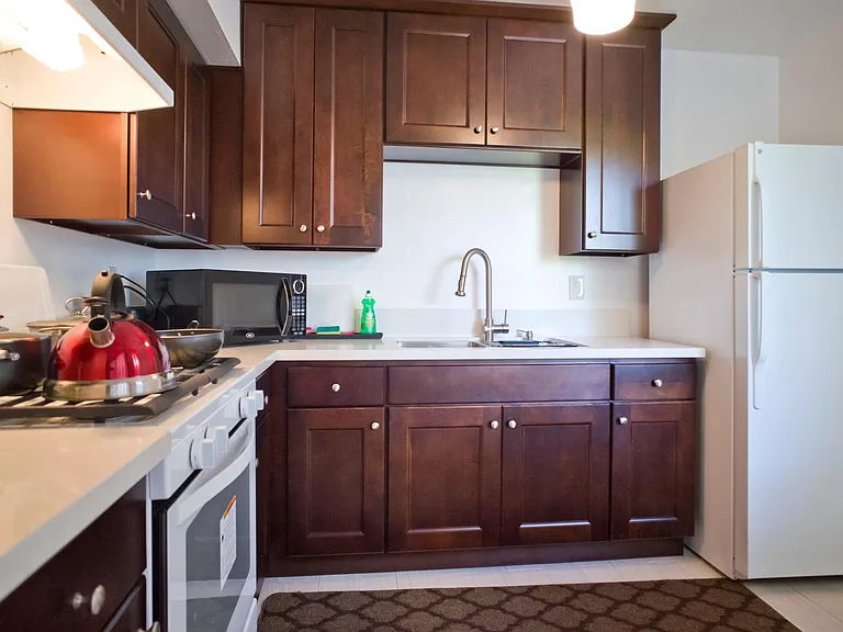 1033 Cordova St #11 — Photo 7