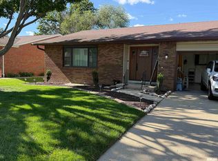 97 White Pine Dr, Springfield, IL 62712