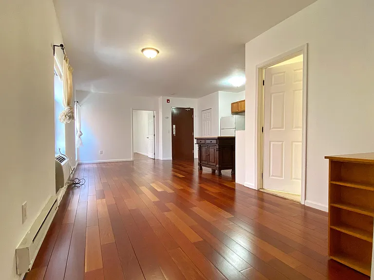 701 Chestnut St #4R — Photo 10