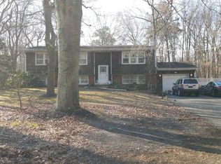 398 Pleasant Valley Rd, Old Bridge, NJ 08857