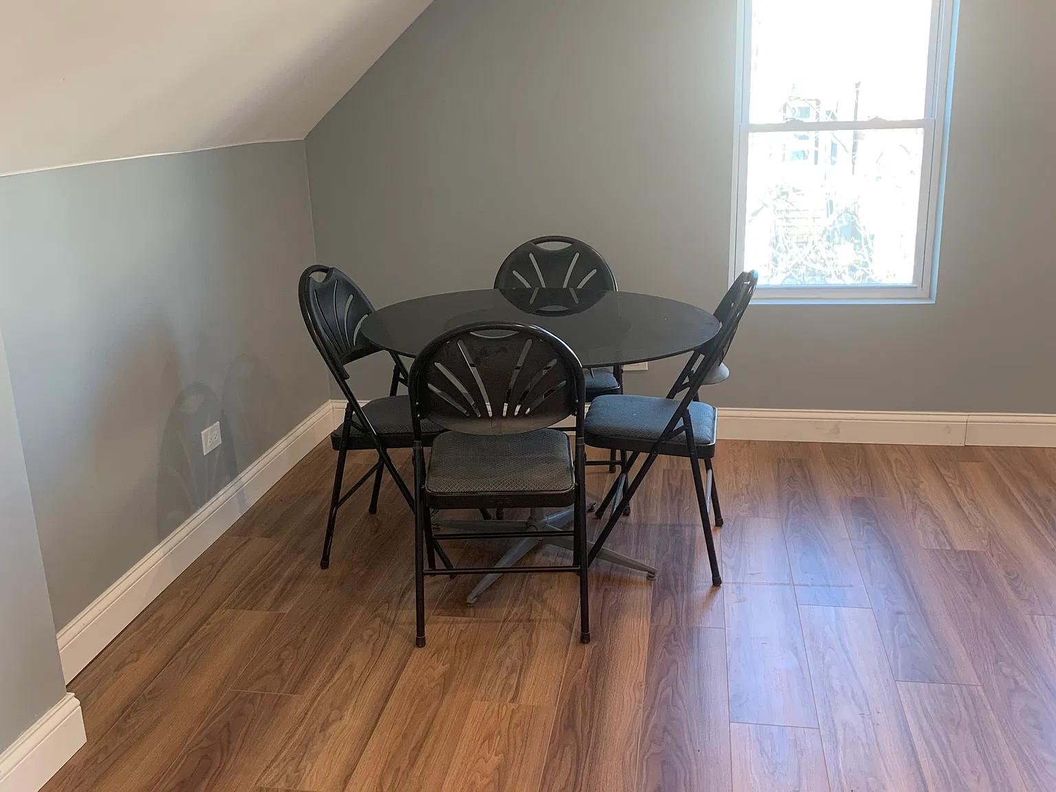 2 bed, 820 sqft, $1,700 — Photo 4